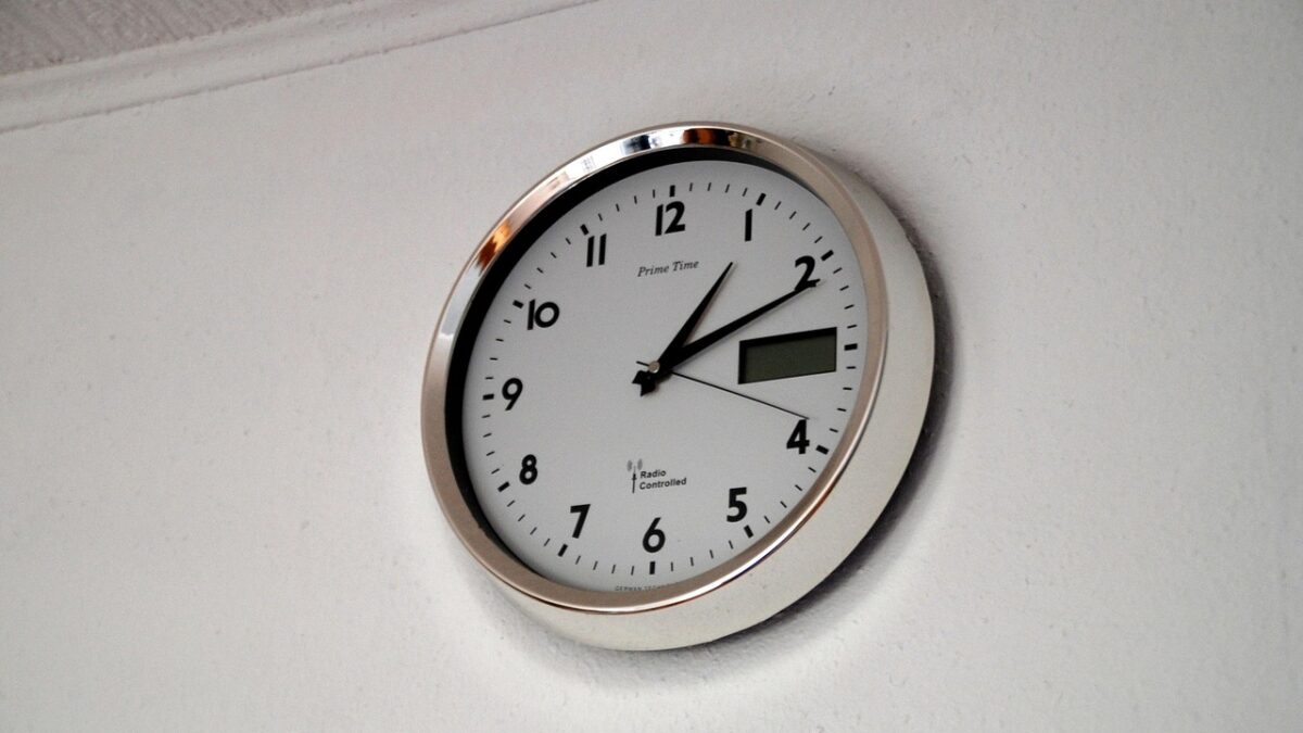 How Atomic Clocks Work: The Machines That Define the Second